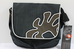 Crumpler-free-wheelersling-IP-004